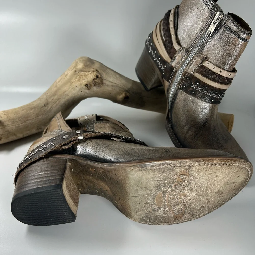 FREEBIRD ✨ Sabelle Leather Booties - Picture 5 of 7
